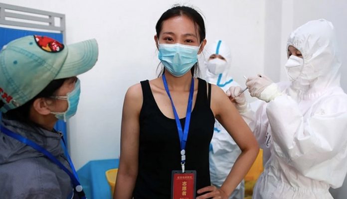 trung-quoc-gieo-anh-huong-toan-cau-bang-ngoai-giao-vaccine