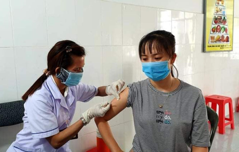 phu-quoc-tiem-vaccine-100-dan-tren-18-tuoi-truoc-khi-mo-cua-du-lich